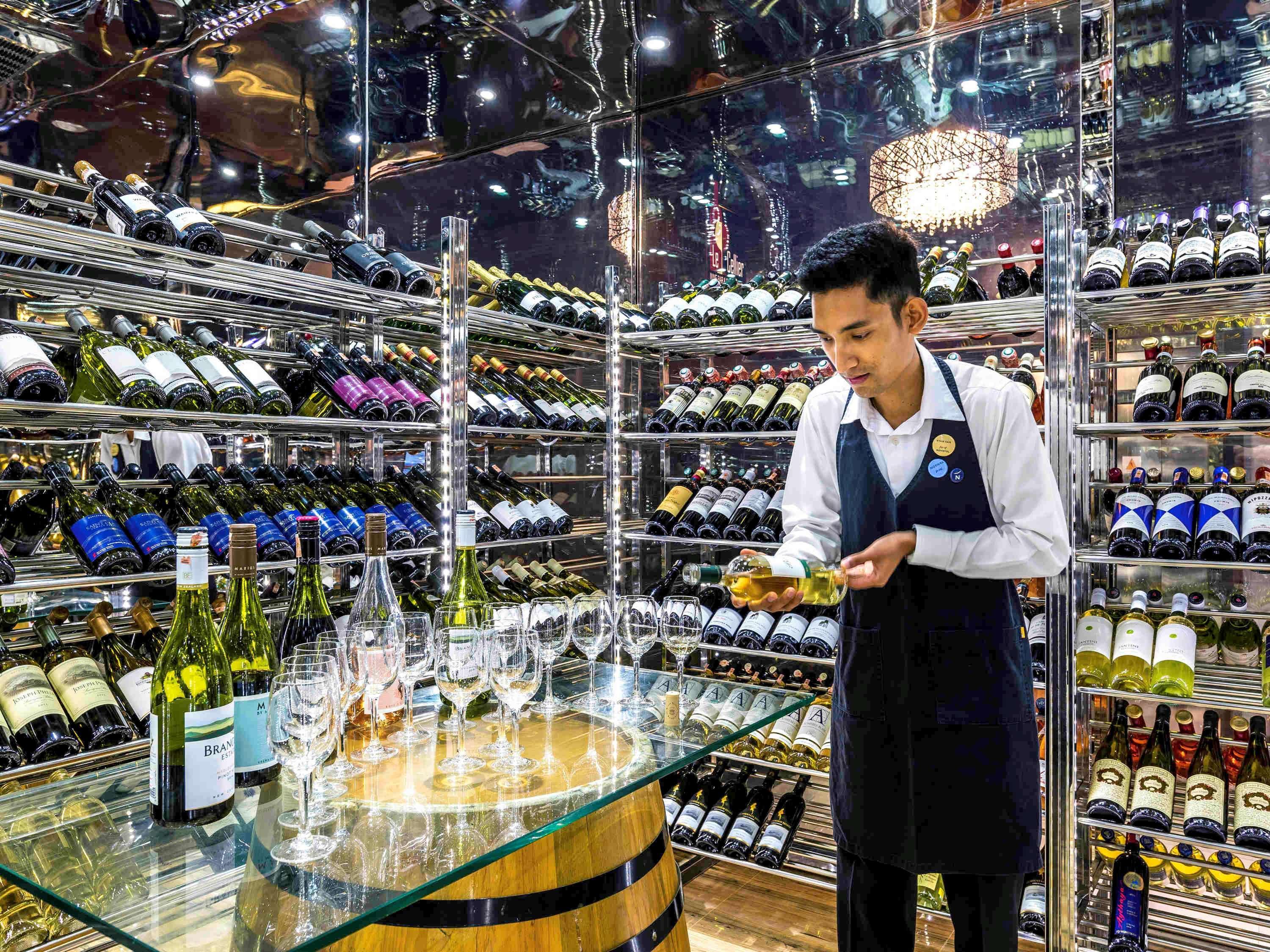 Novotel Yangon Max Kültér fotó