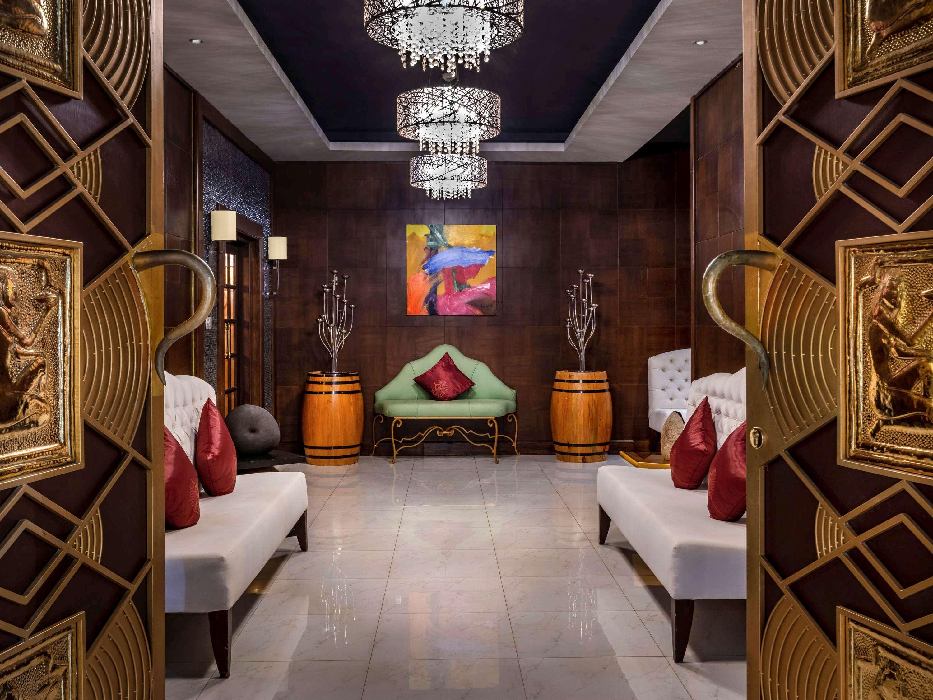 Novotel Yangon Max Kültér fotó