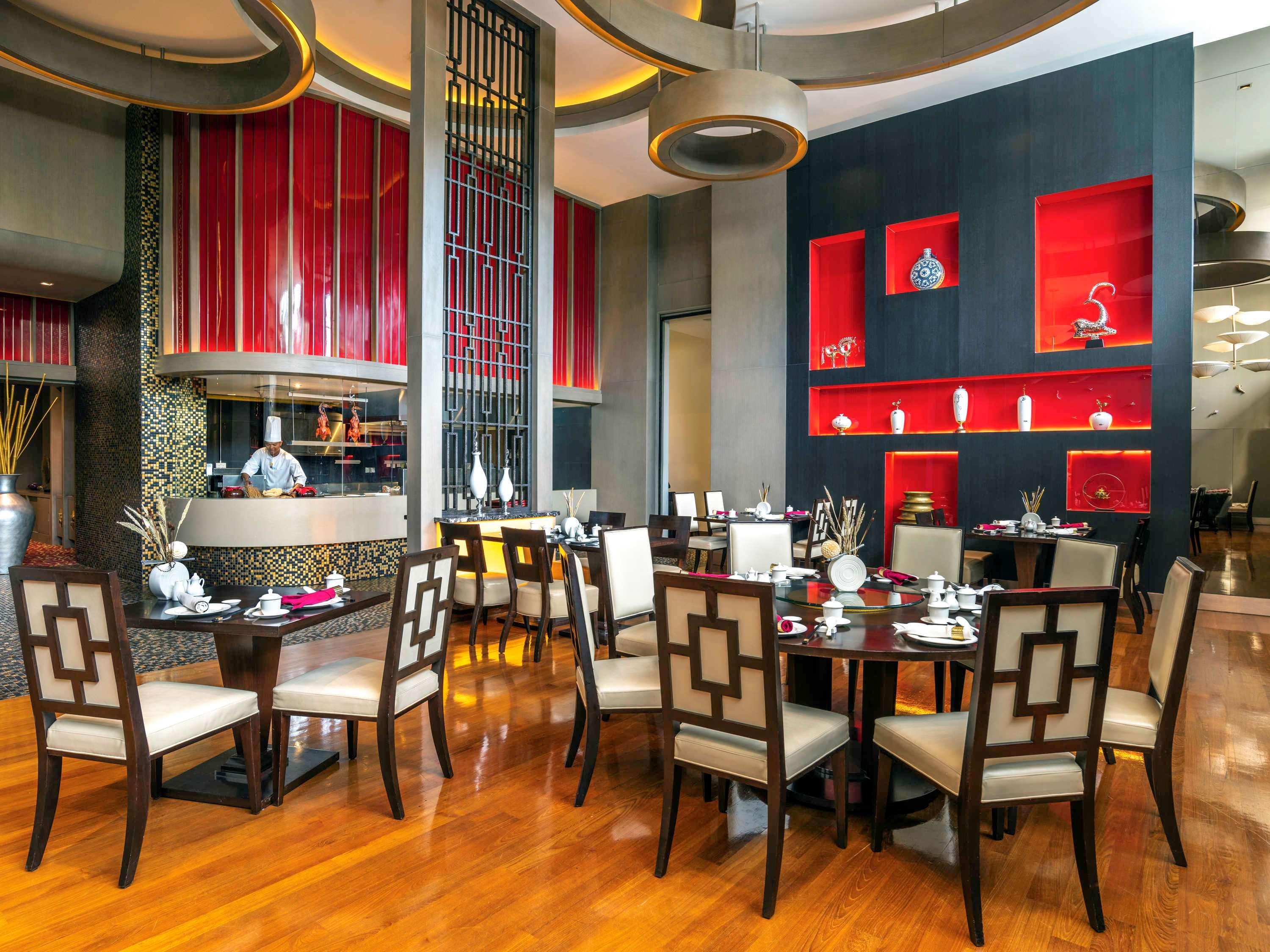 Novotel Yangon Max Kültér fotó