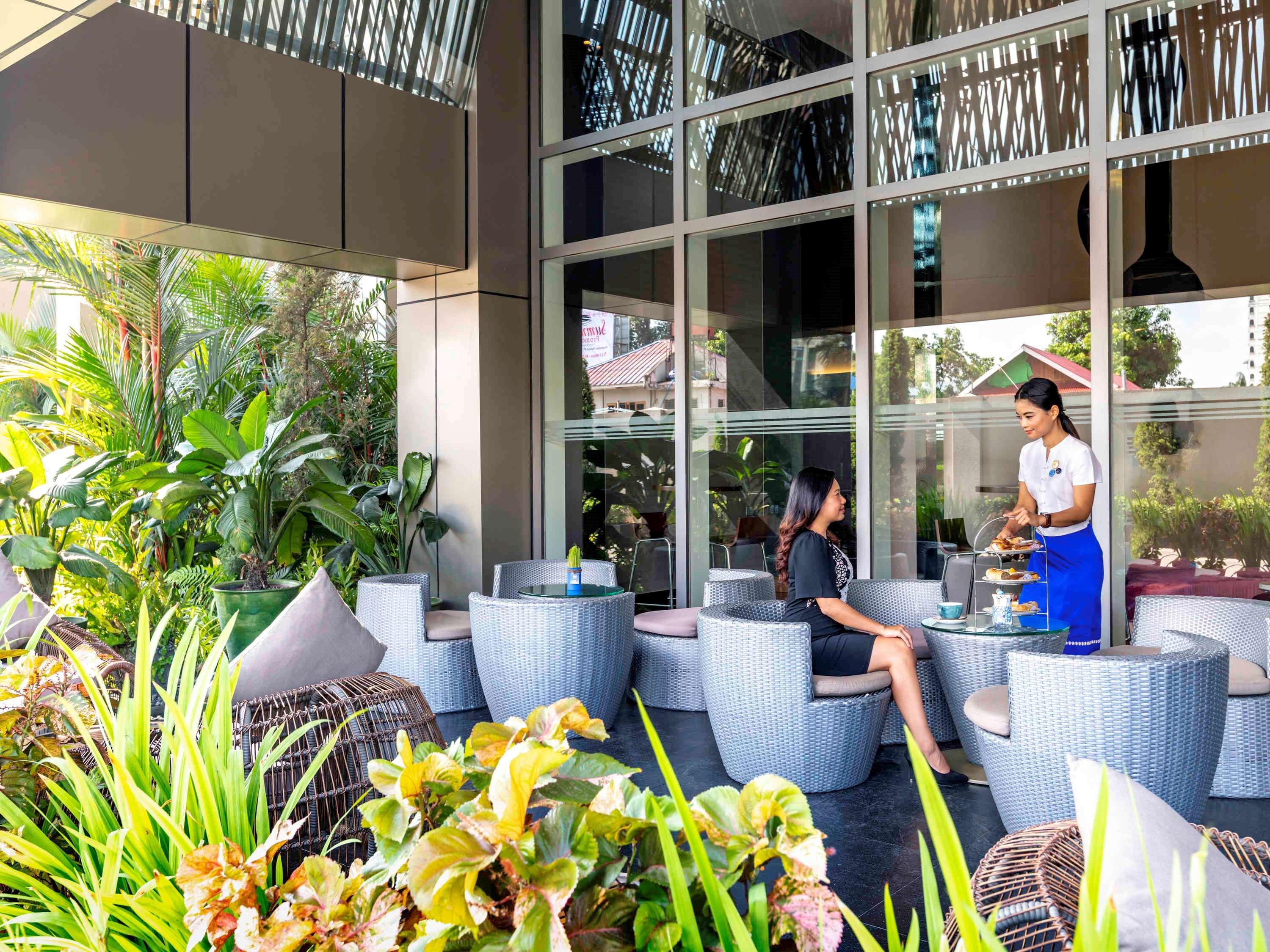 Novotel Yangon Max Kültér fotó