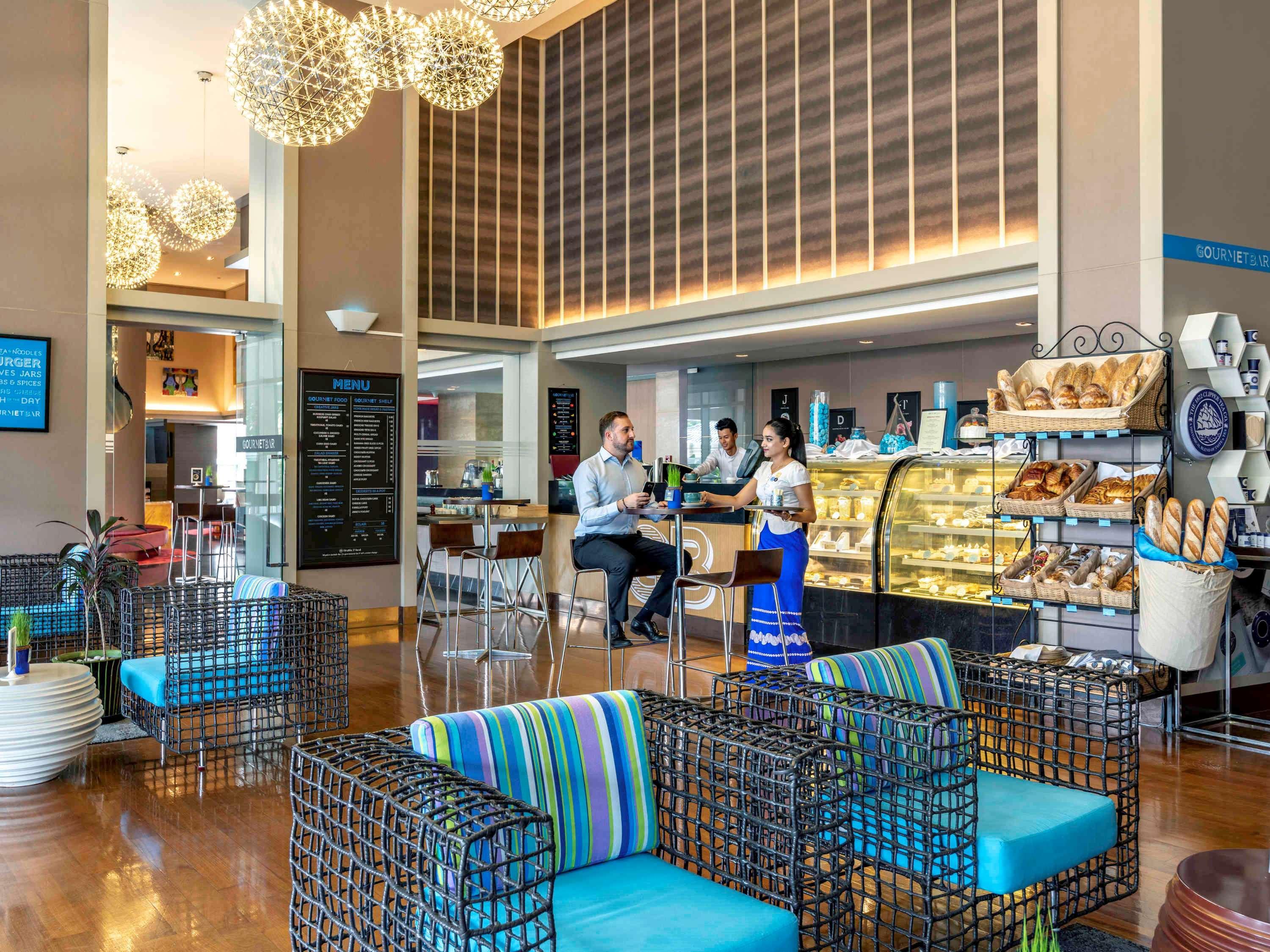 Novotel Yangon Max Kültér fotó