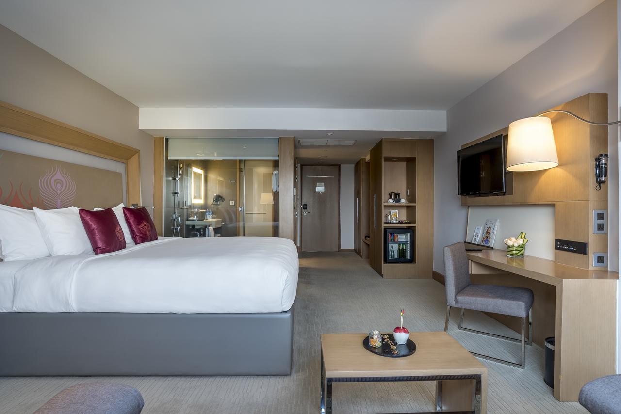 Novotel Yangon Max Kültér fotó