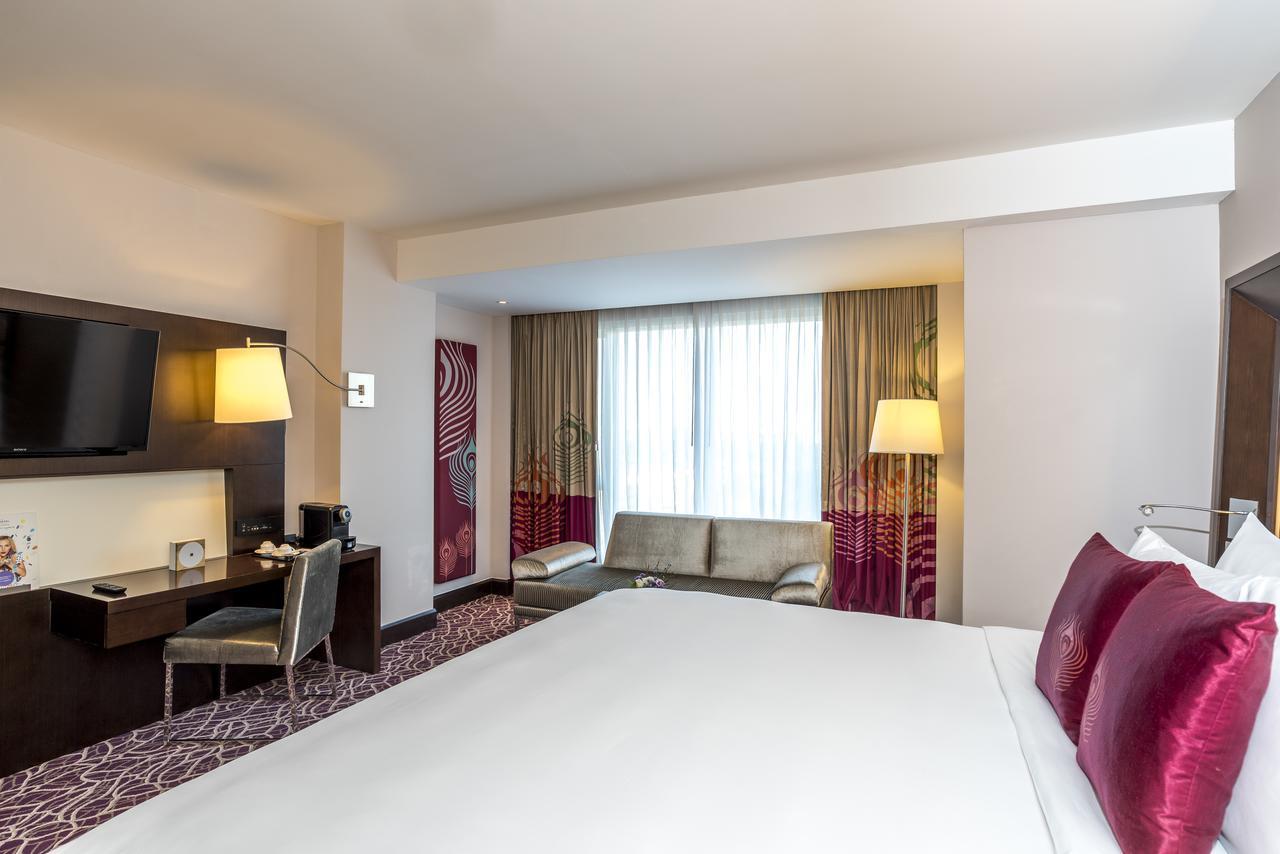 Novotel Yangon Max Kültér fotó