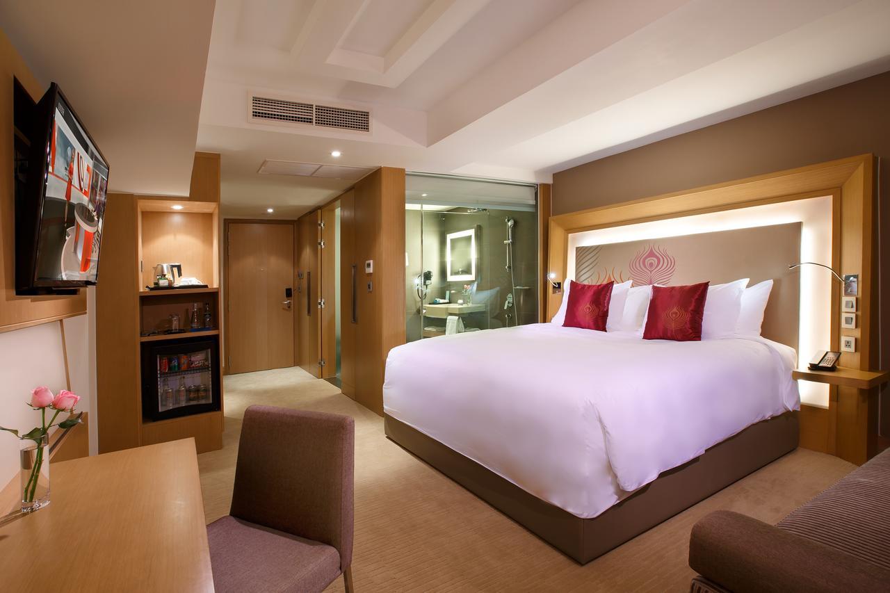 Novotel Yangon Max Kültér fotó