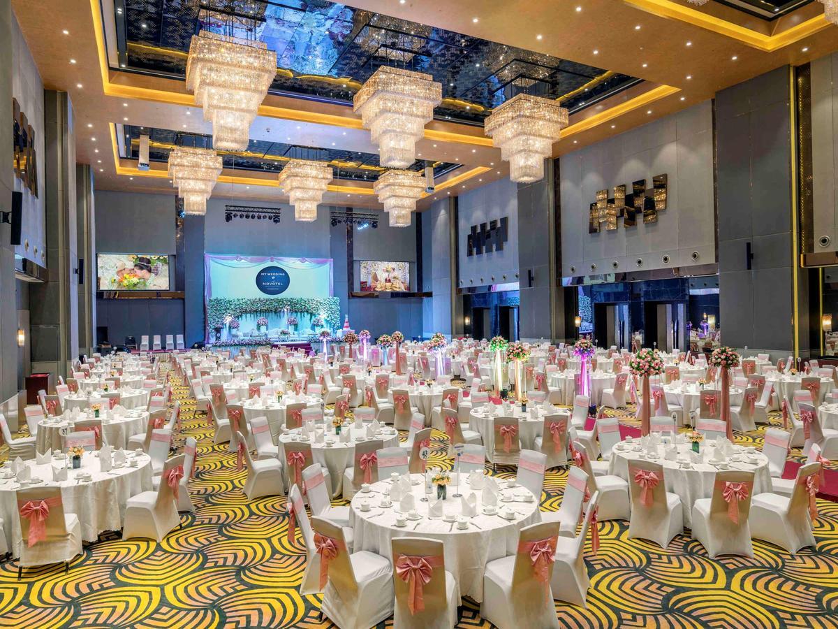 Novotel Yangon Max Kültér fotó