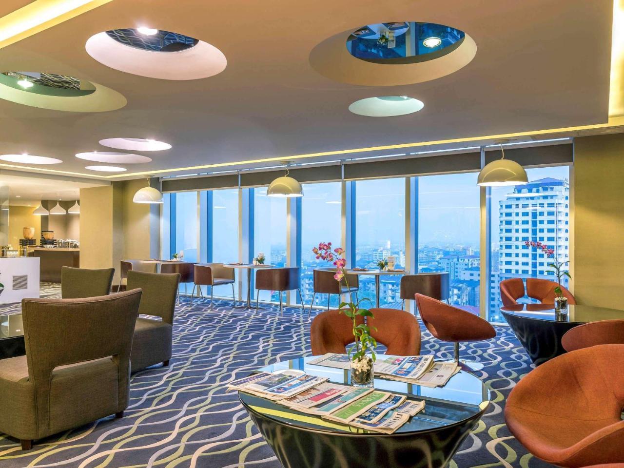 Novotel Yangon Max Kültér fotó